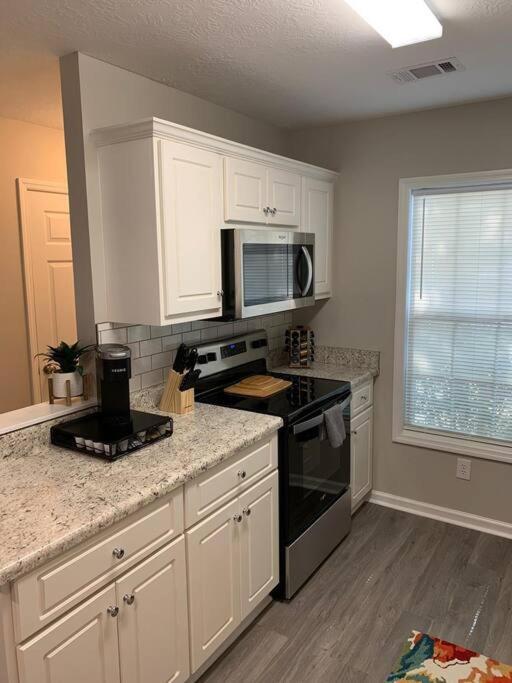 Comfy, Stylish Townhome Near I-20! Augusta Luaran gambar