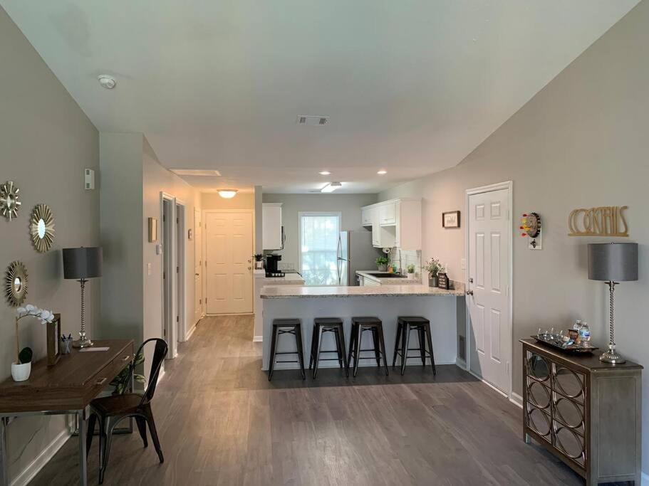 Comfy, Stylish Townhome Near I-20! Augusta Luaran gambar
