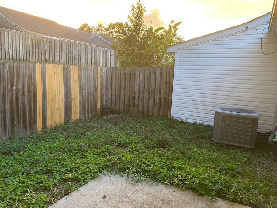 Comfy, Stylish Townhome Near I-20! Augusta Luaran gambar