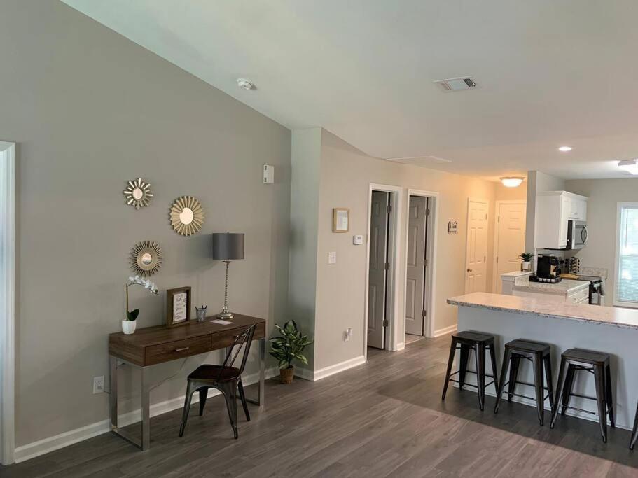 Comfy, Stylish Townhome Near I-20! Augusta Luaran gambar