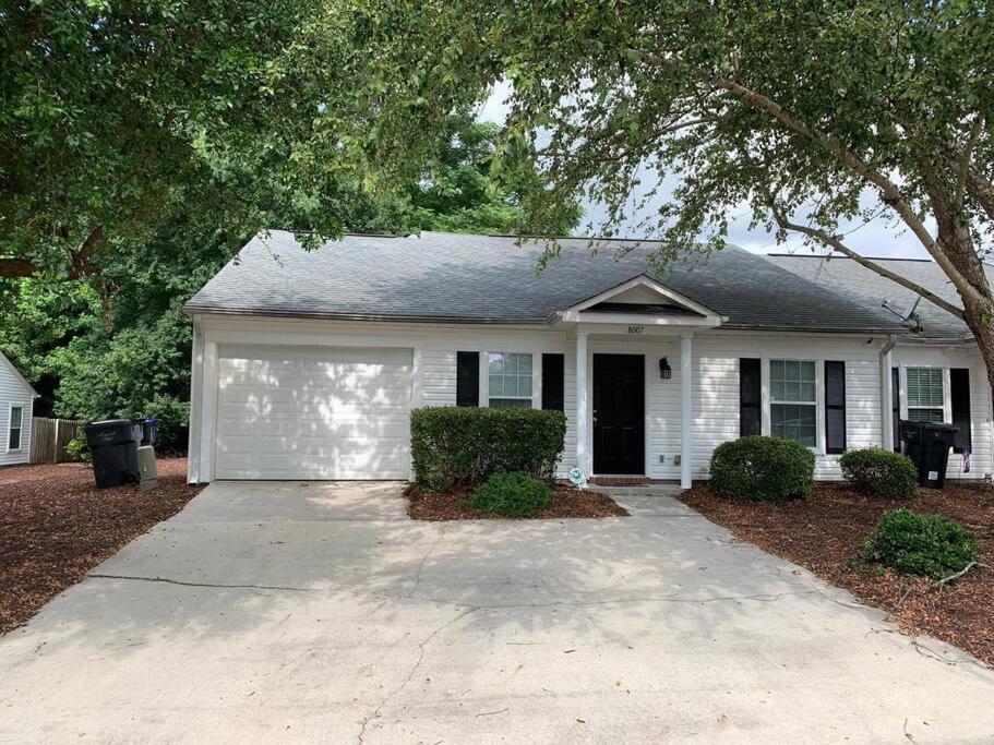 Comfy, Stylish Townhome Near I-20! Augusta Luaran gambar
